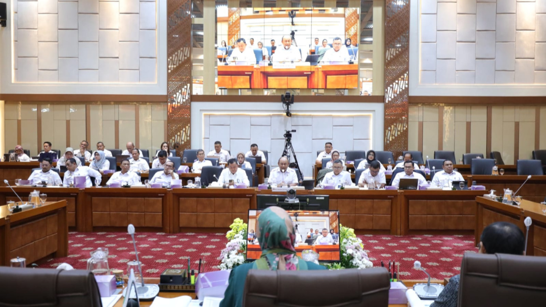 Rapat dengan Komisi IX DPR, BGN Sabang Paparkan Progres MBG 