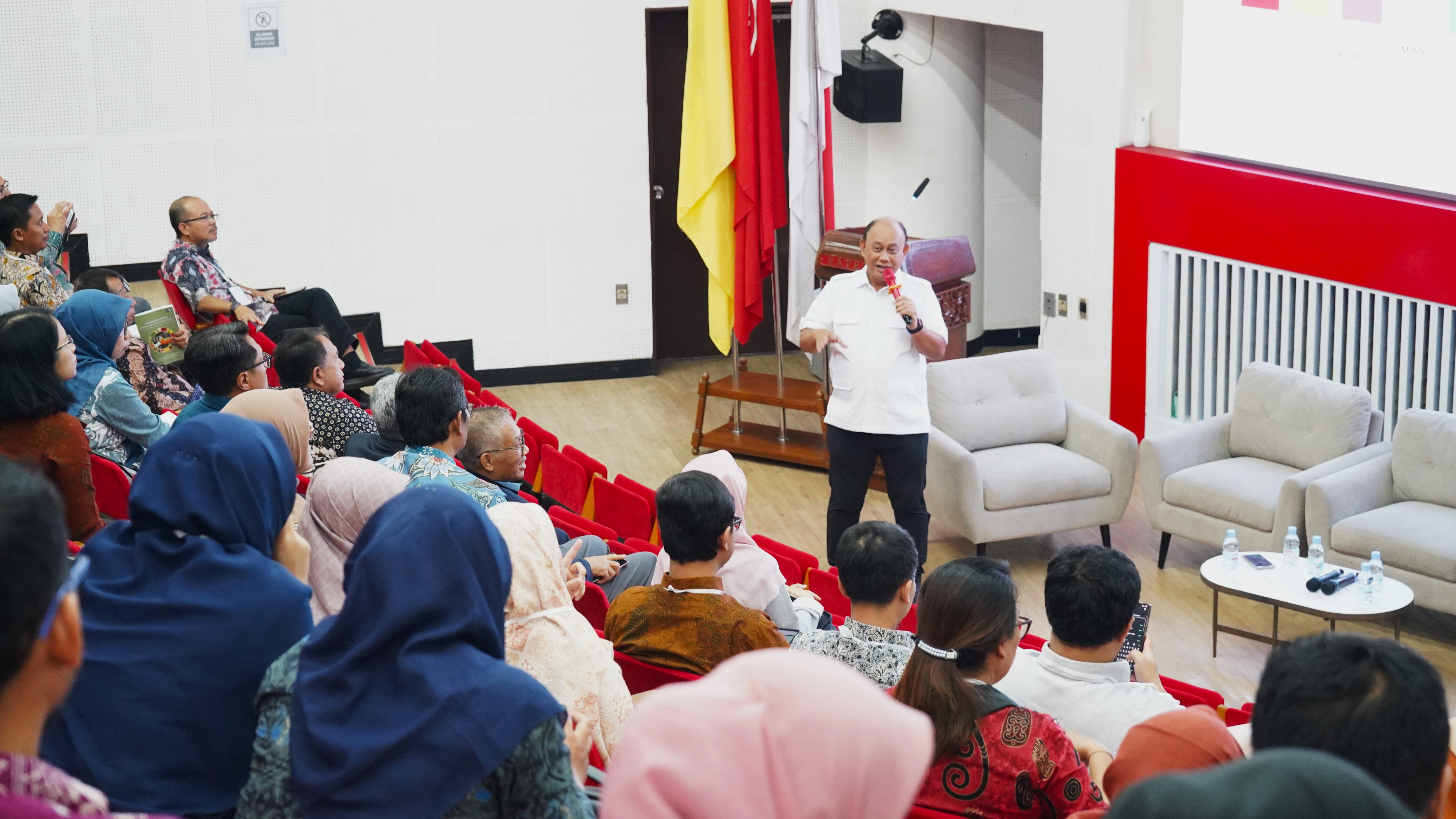 Kabadan BGN Sabang Hadiri Seminar Nasional dan Pertemuan Forum Komunikasi Perguran Tinggi Teknologi Pertanian Indonesia Kebijakan Nasional dan Tantangan 